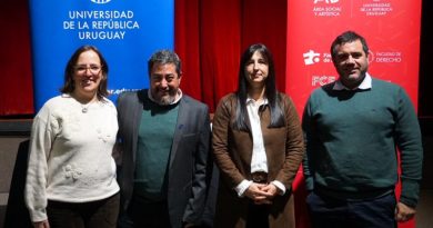 Fotografía de izquierda a derecha Magdalena Martinez, Liber Acosta, Diana Olivera y Nicolás Duffau